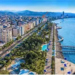 Smart Comfort Deluxe N1 Private Balcony Bathroom 250m Marina Port 800m