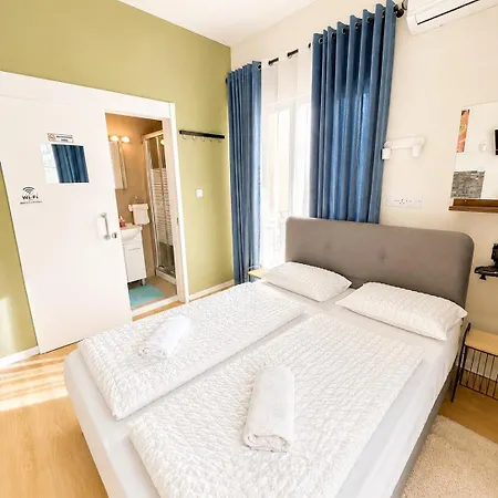 Апартаменты Smart Comfort Deluxe N1 Private Balcony Bathroom 250m Marina Port 800m *